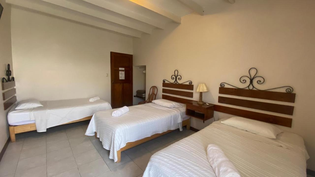 Hosteria Suiza Ica Zewnętrze zdjęcie