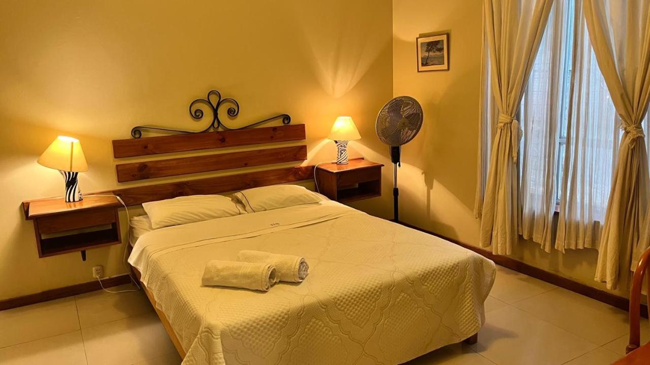 Hosteria Suiza Ica Zewnętrze zdjęcie